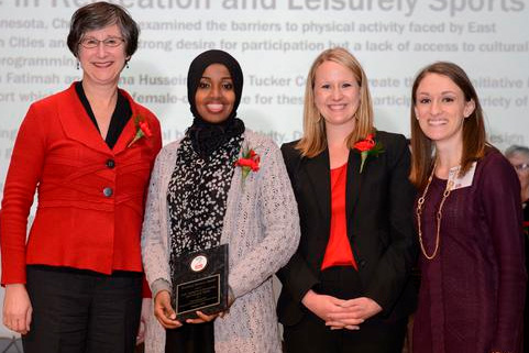 Elizabeth Bye, Salma Hussein and Chelsey Thul receive 2016 Breaking Barriers Award with Sarah Eisenhauser